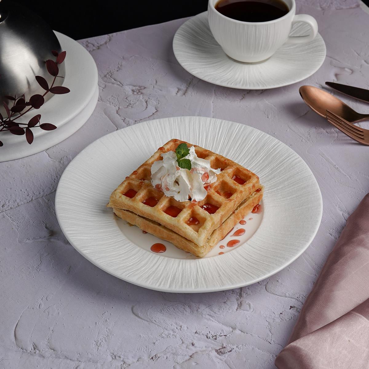 Тарелка мелкая d=22,5см, h=2.7 см, фарфор,серия "Frost White Moon",  P.L. - Proff Cuisine