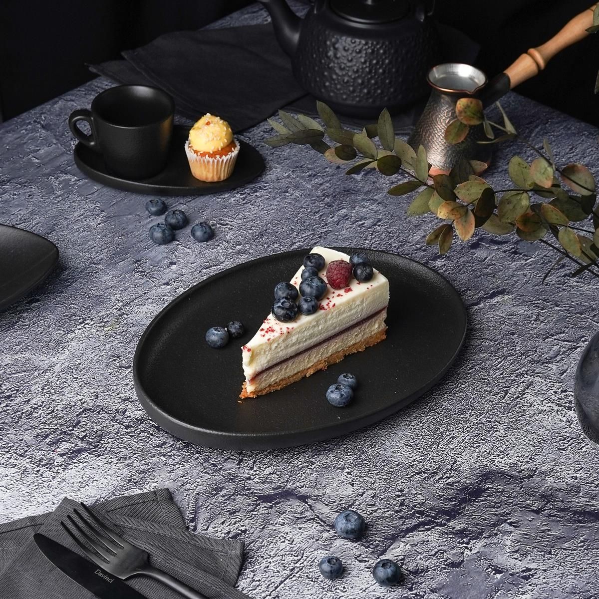 Тарелка  Black Raw Steller 26,8*19 см, P.L. Proff Cuisine