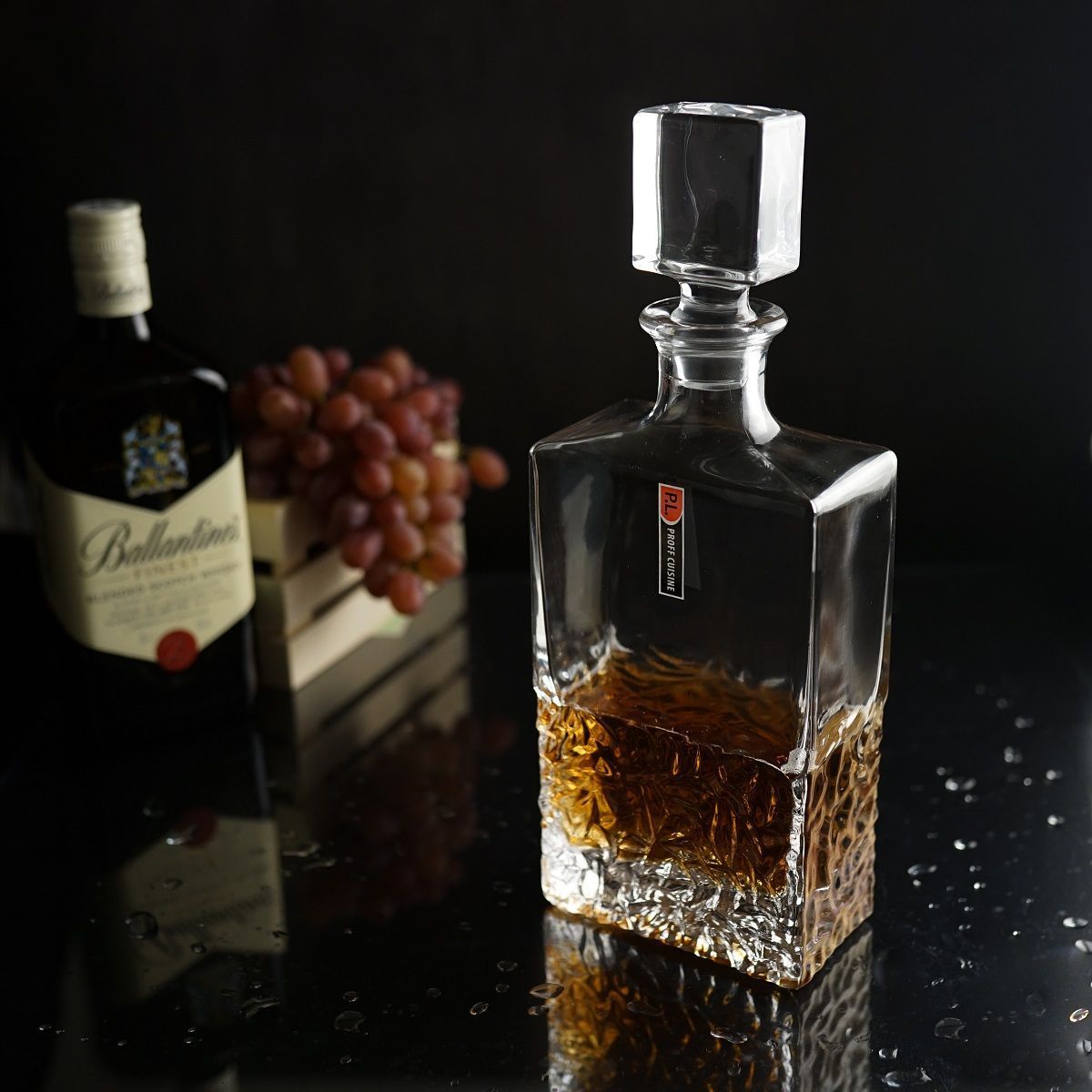 Штоф с крышкой "Crystal", 700 мл, стекло P.L. - BarWare