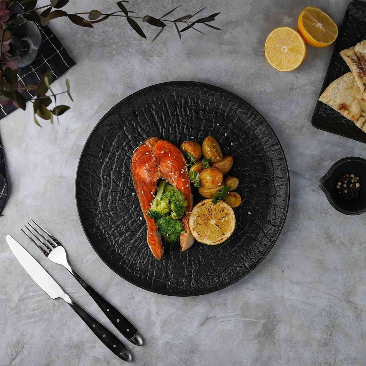 Тарелка d=27 см, серия "Black Raw Wood"  P.L. - ProffCuisine