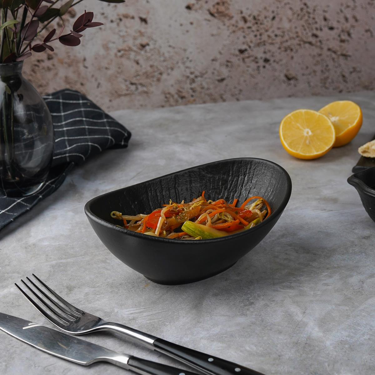 Салатник овальный 350 мл, 16см*11,5 см, h=6 см,серия "Black Raw Wood"  P.L. - ProffCuisine