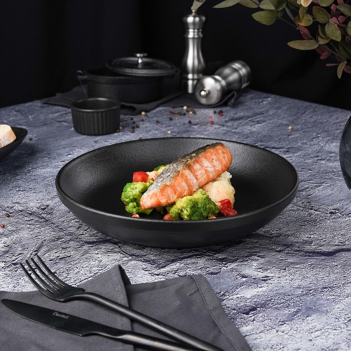 Салатник  Black Raw Stellar 23,5*4,5 см, P.L. Proff Cuisine