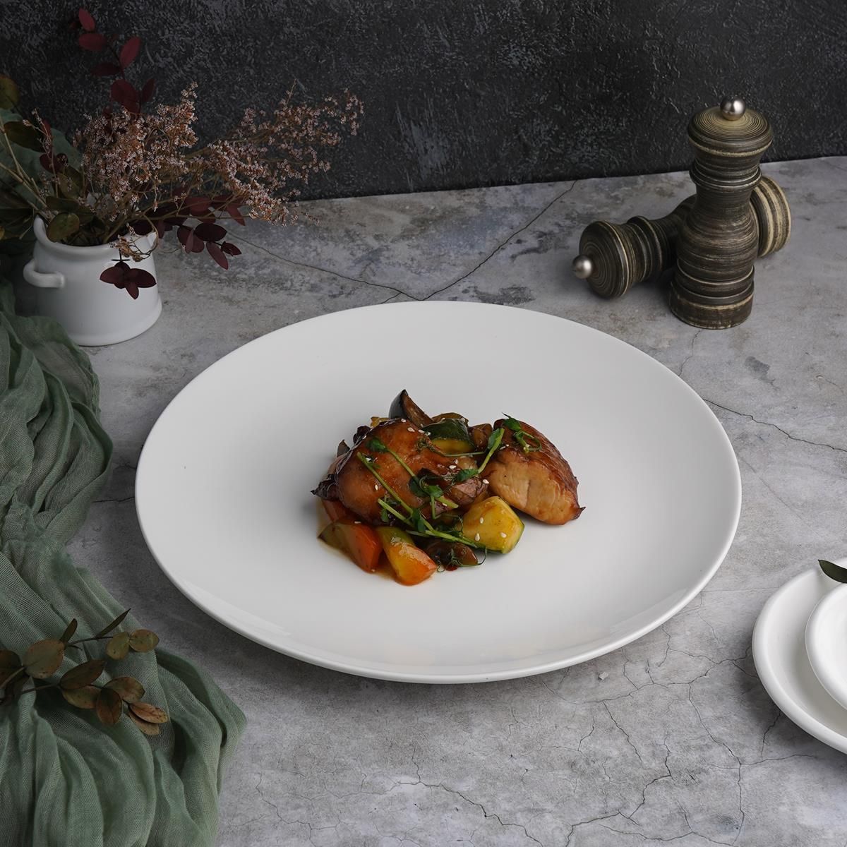 Тарелка гладкая без борта 31 см, P.L. Proff Cuisine