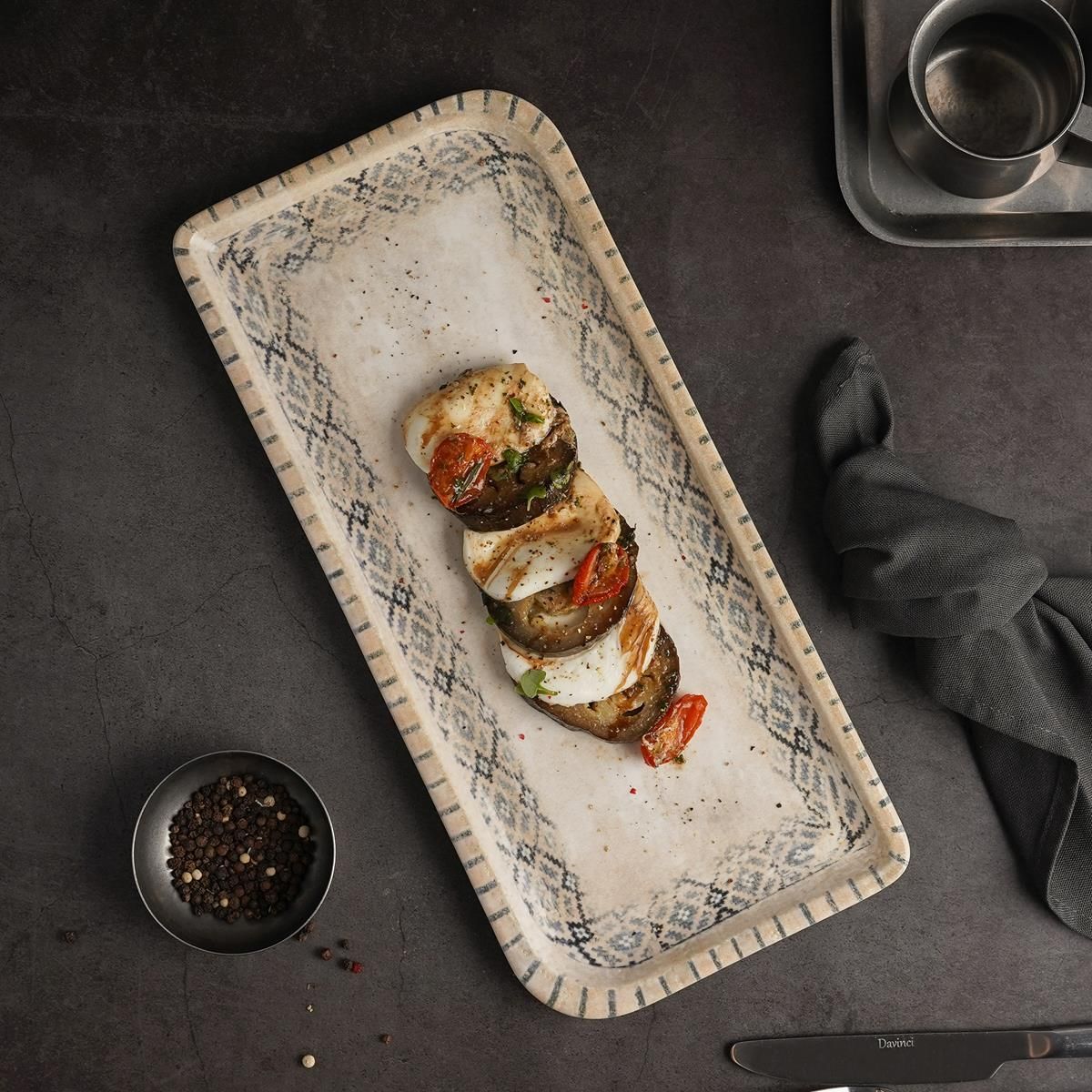 Блюдо прямоугольное 36.5*16.5 cм, h2см, фарфор,серия "Rug", By Bone